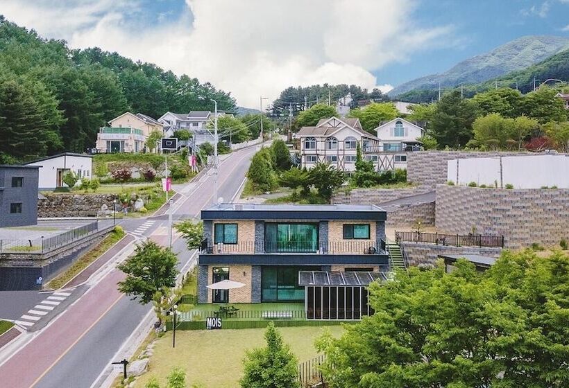 Pensão Gapyeong Mois