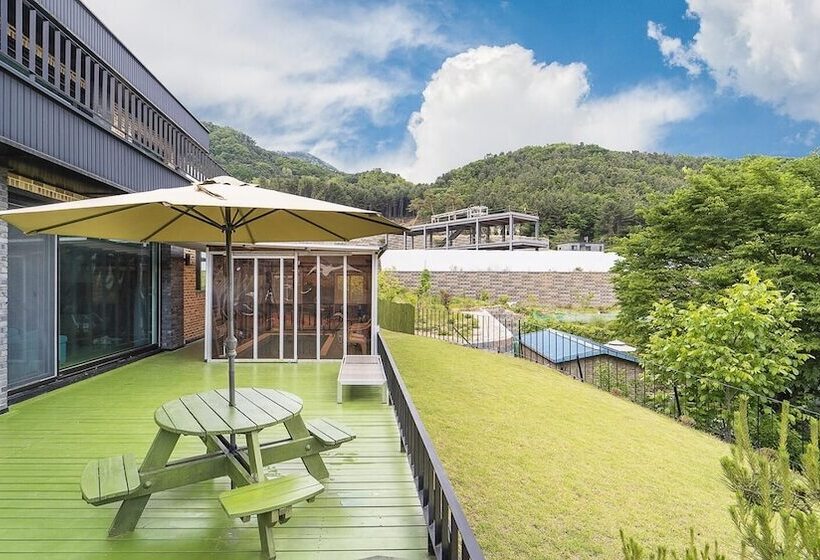 Pensão Gapyeong Mois