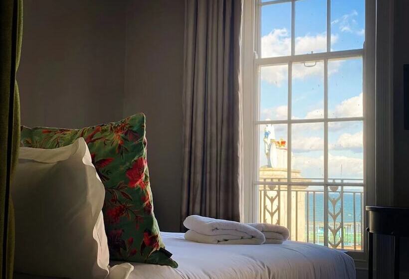 פנסיון Chapter 1 Hotels