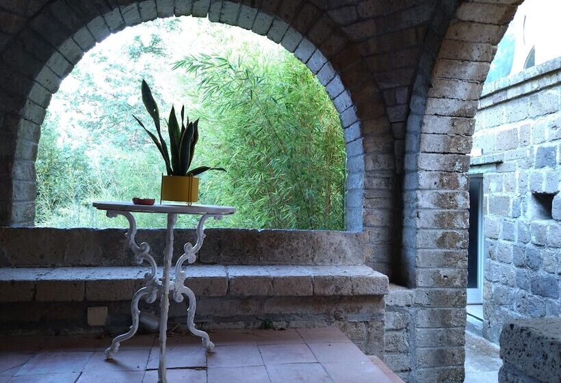 اقامتگاه Naples Countryside, One Of A Kind Dome Experience