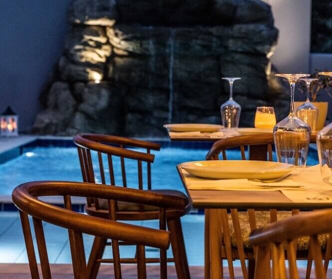 هتل Avaton Suites & Villa Philian Collection