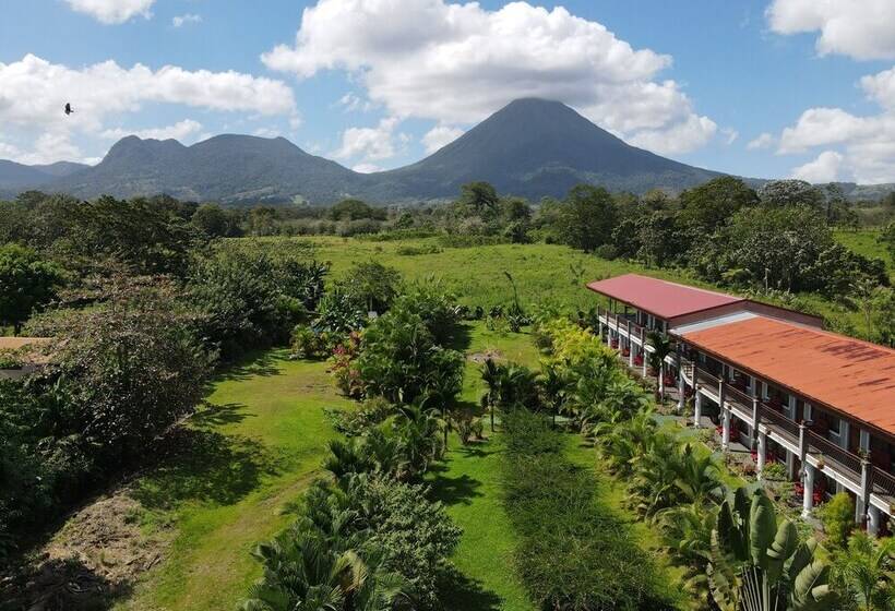 هتل Campos Arenal
