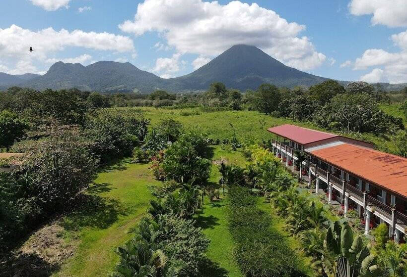 هتل Campos Arenal