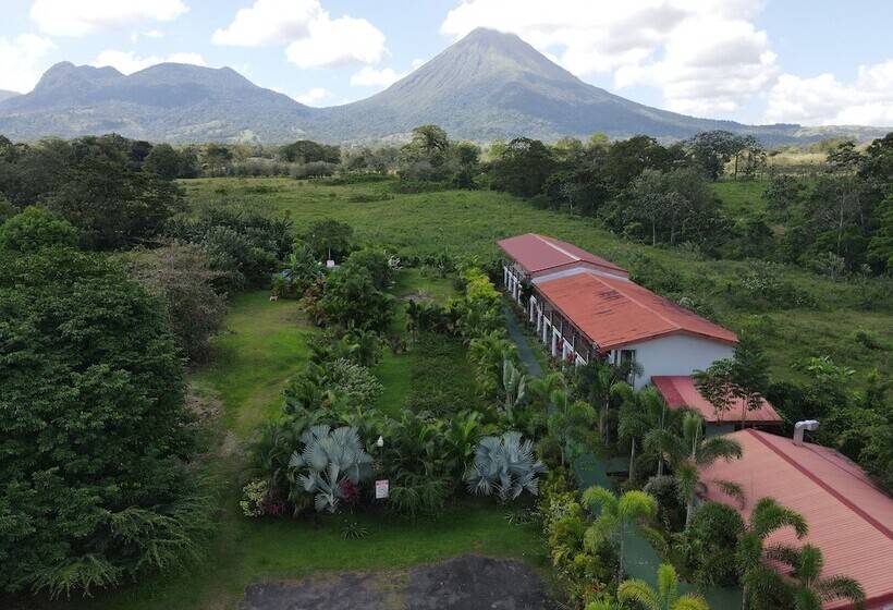 هتل Campos Arenal