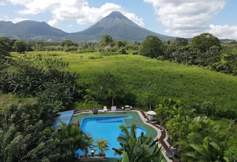 هتل Campos Arenal