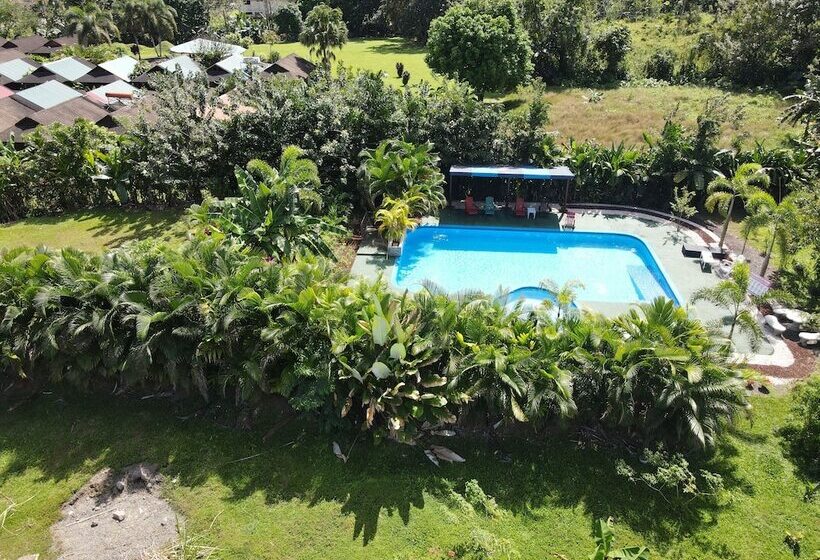 هتل Campos Arenal