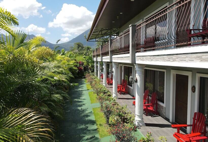 هتل Campos Arenal