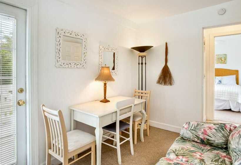 16431 Captiva Drive Cabin