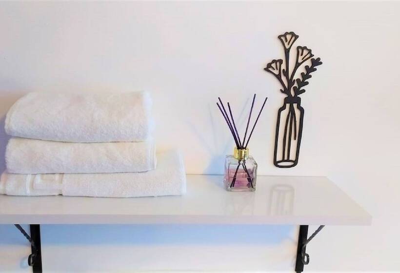 تختخواب و صبحانه Lavender Otel