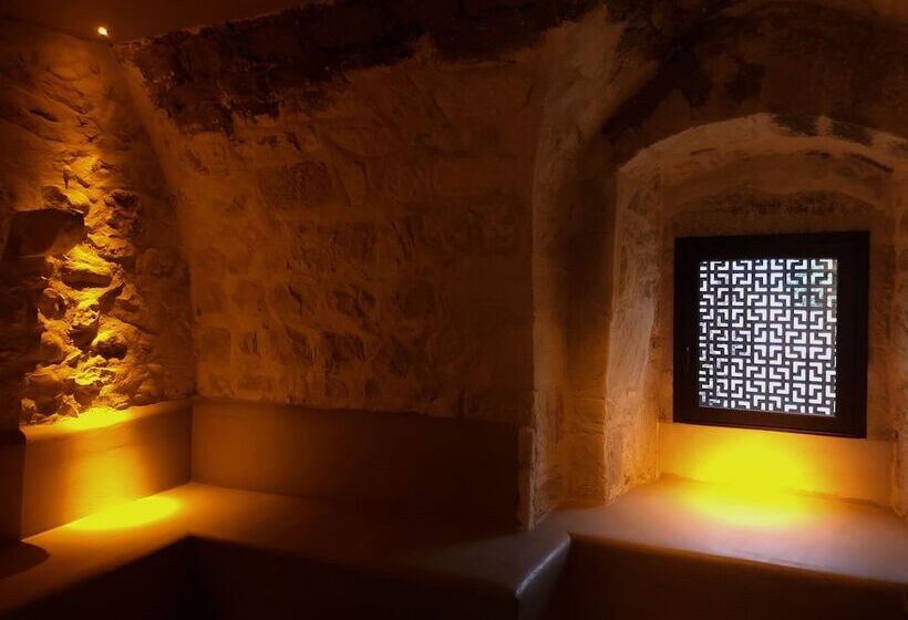 مسافرخانه Pietra D Acqua