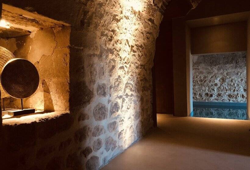 مسافرخانه Pietra D Acqua