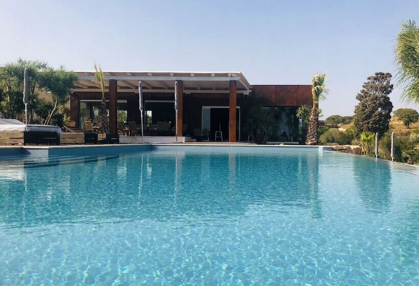 مسافرخانه Pietra D Acqua