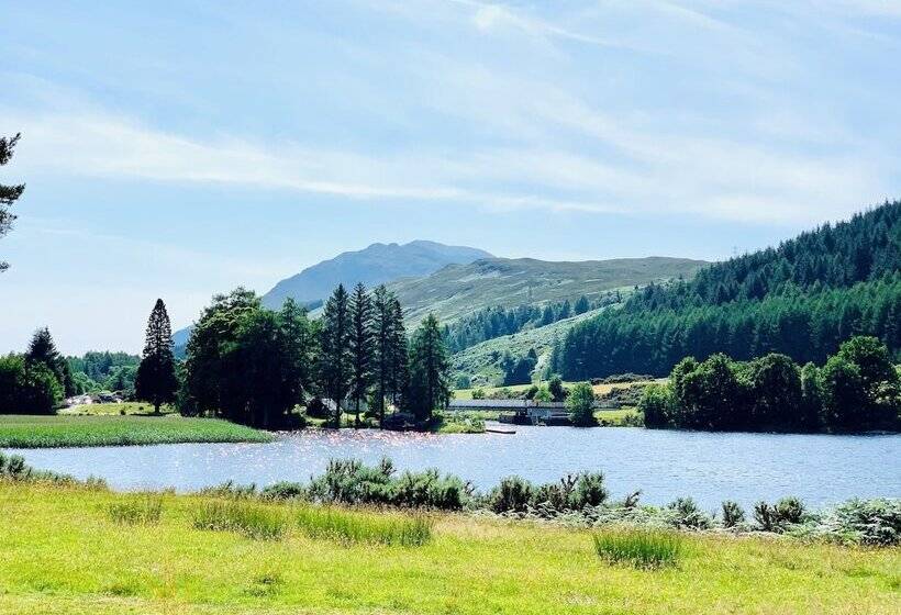 בית מלון כפרי Bright Star Lodge