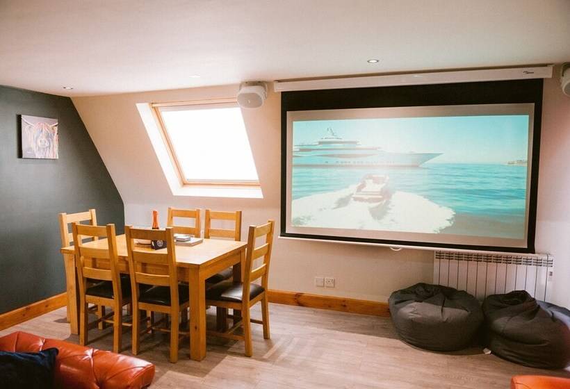 בית מלון כפרי Bright Star Lodge