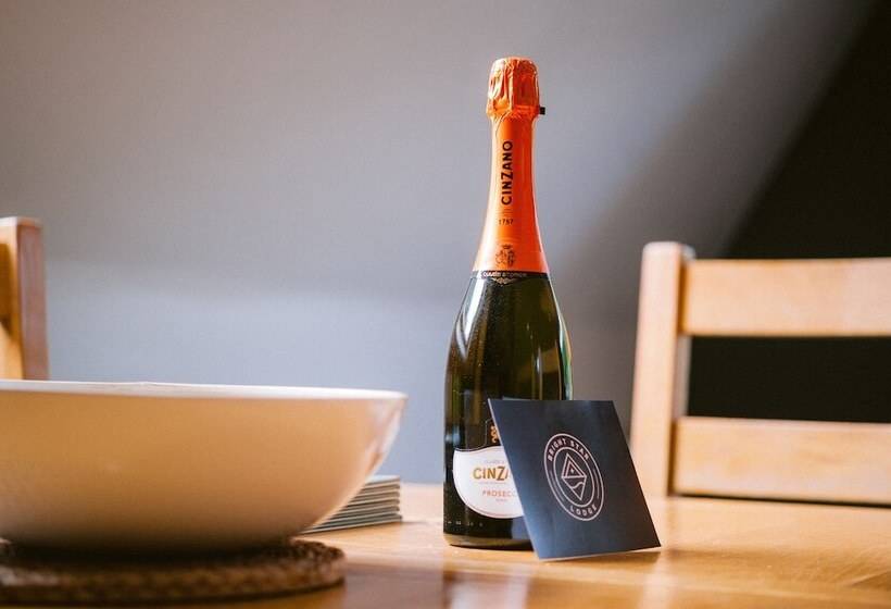 בית מלון כפרי Bright Star Lodge