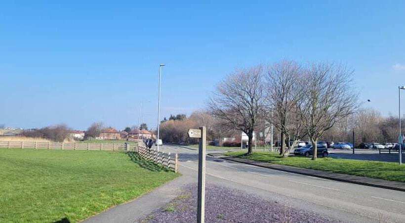 هتل Family Friendly 2 Bed Caravan In Rhyl, North Wales