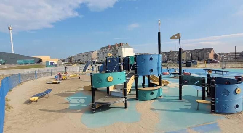 هتل Family Friendly 2 Bed Caravan In Rhyl, North Wales