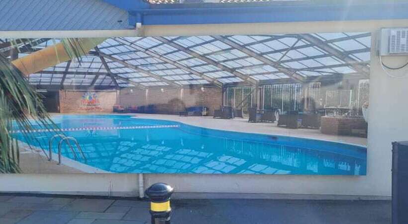 هتل Family Friendly 2 Bed Caravan In Rhyl, North Wales