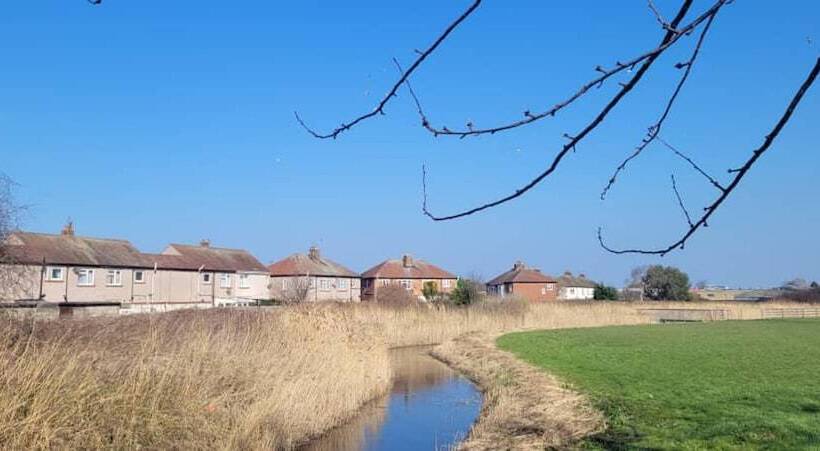 هتل Family Friendly 2 Bed Caravan In Rhyl, North Wales