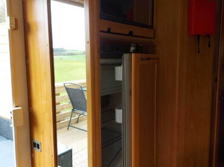 هتل Large Static Motorhome Stunning Countryside Views