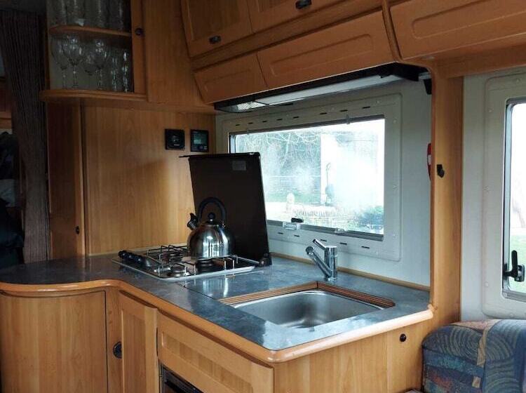 هتل Large Static Motorhome Stunning Countryside Views