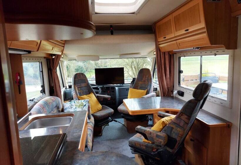 هتل Large Static Motorhome Stunning Countryside Views