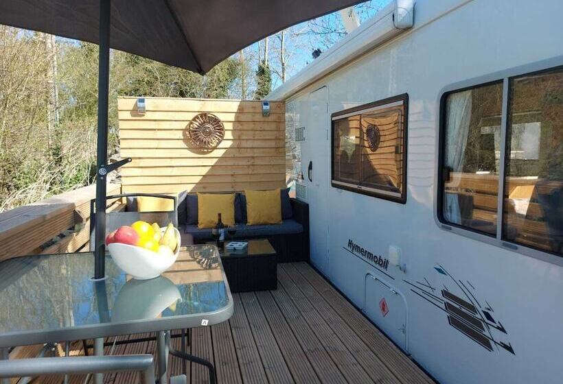 هتل Large Static Motorhome Stunning Countryside Views