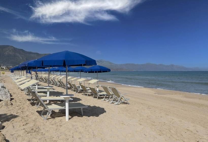 هتل Resort La Battigia Beach & Spa