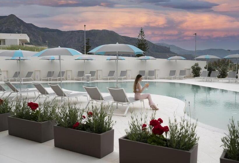 هتل Resort La Battigia Beach & Spa