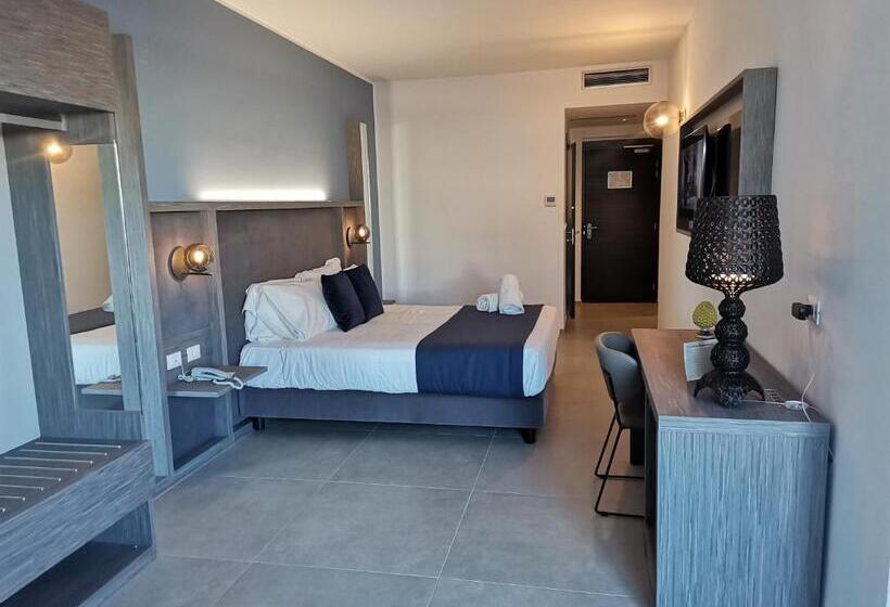 هتل Resort La Battigia Beach & Spa