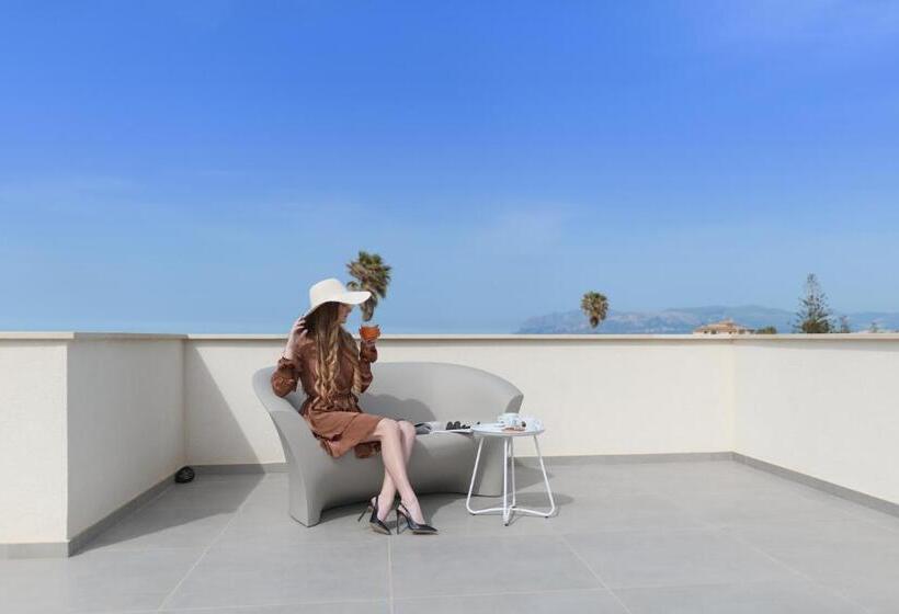 هتل Resort La Battigia Beach & Spa