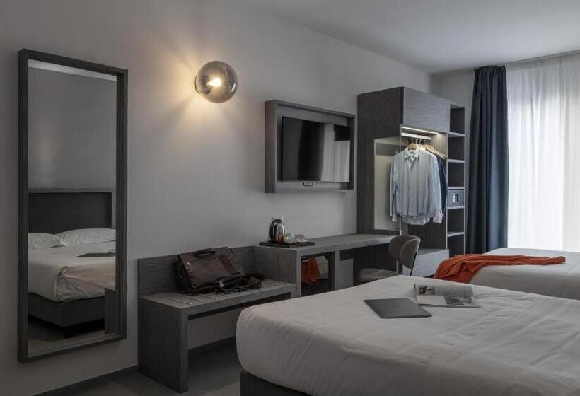 هتل Resort La Battigia Beach & Spa