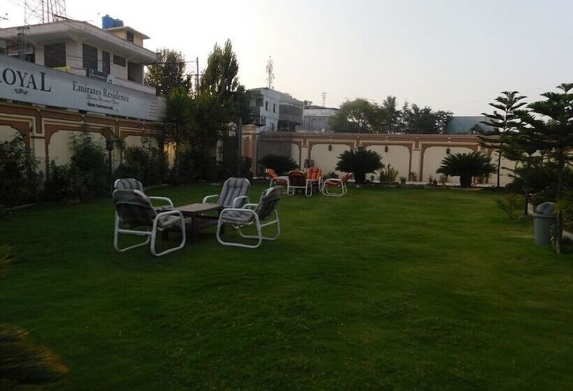 هتل Royal Emirates Residence