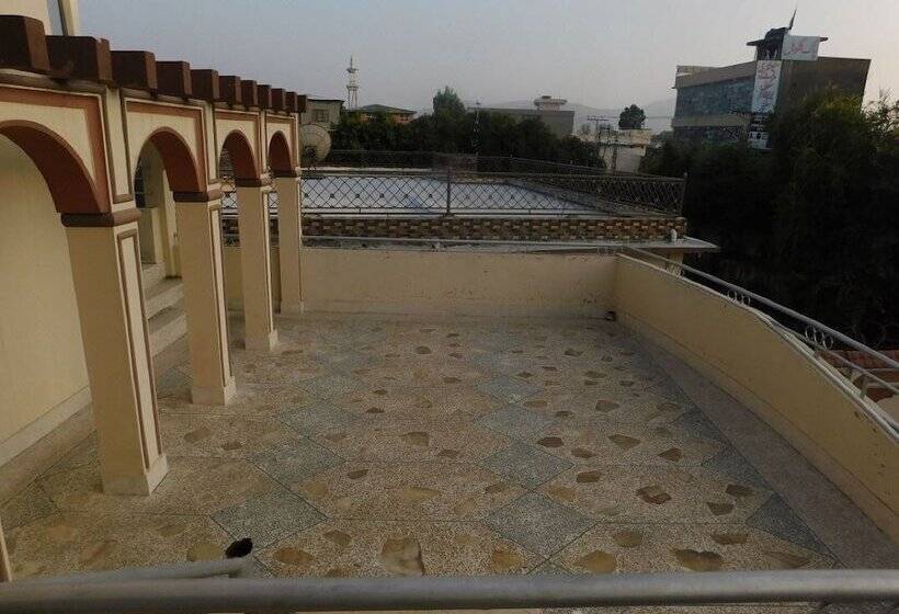 هتل Royal Emirates Residence