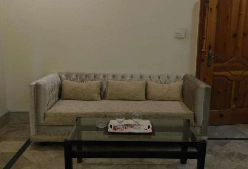 هتل Royal Emirates Residence