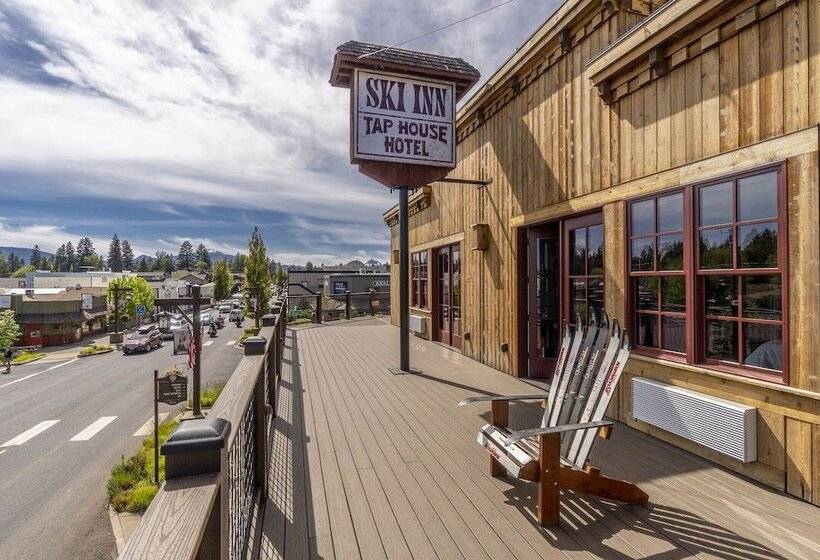 호텔 Ski Inn Taphouse