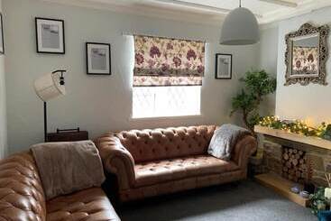 Peveril Cottage