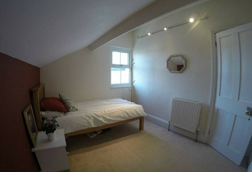 דירת נופש Beautiful And Spacious House In North Wales, Uk