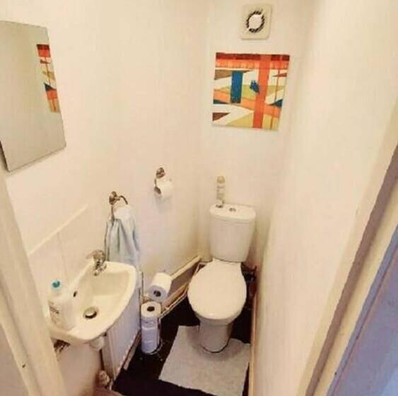 住所  Gilling Villa Remarkable 4 Bed House In Gillingham
