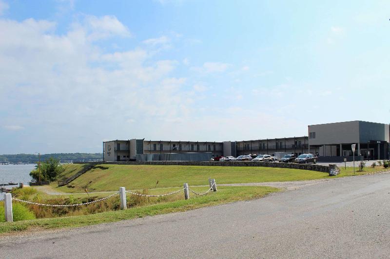 בית מלון כפרי Quality Inn  On The Lake Clarksvilleboydton