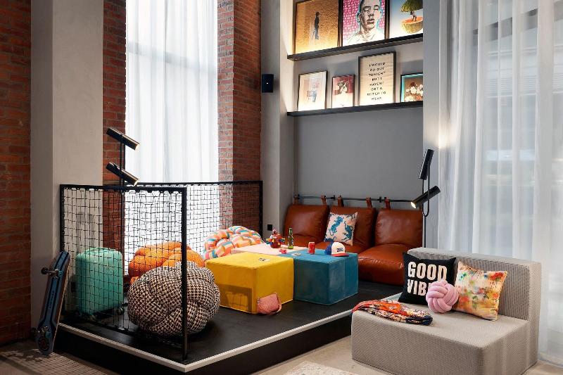 هتل Moxy Manchester City