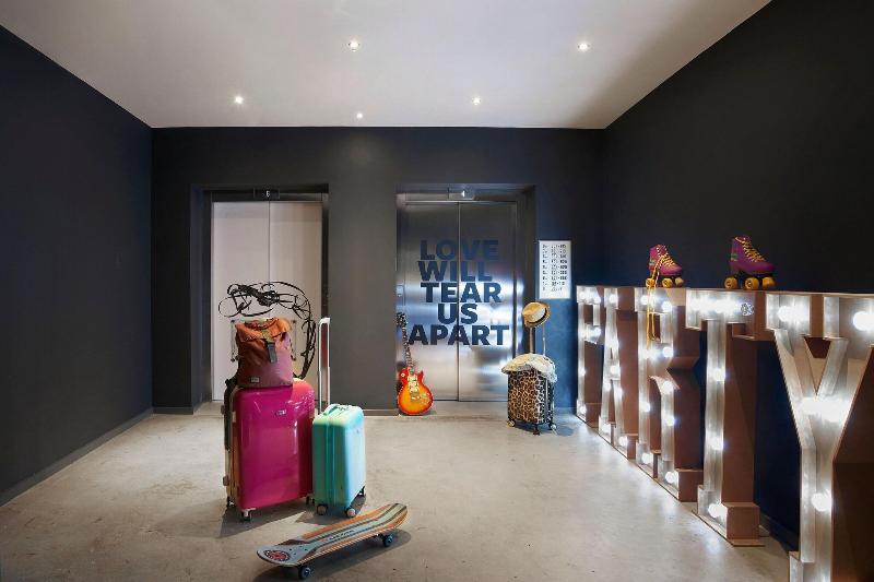 هتل Moxy Manchester City