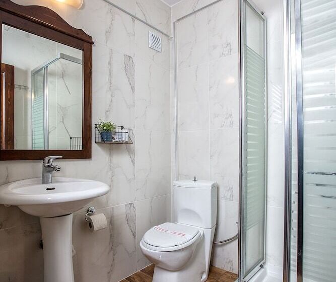 پانسیون La Noi Guesthouse