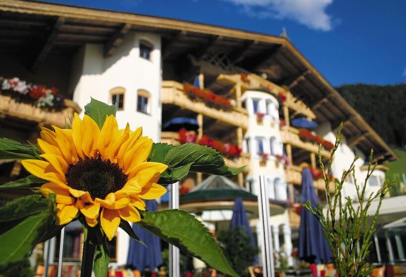 Apparthotel Talhof, Restaurant, Pool Und Spa
