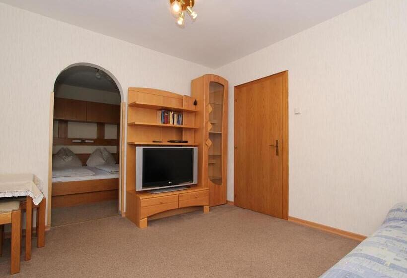 مبيت وإفطار Gästehaus Wulz Lesjak