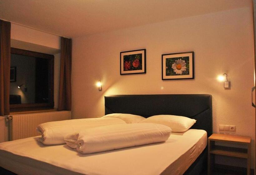 تختخواب و صبحانه Pension Haid