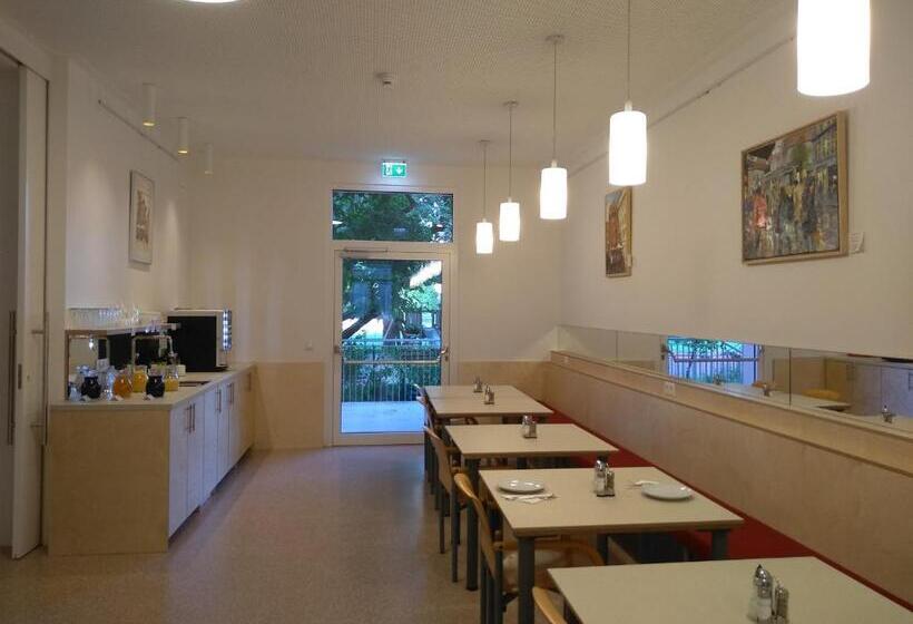 Haus Mobene   Hotel Garni