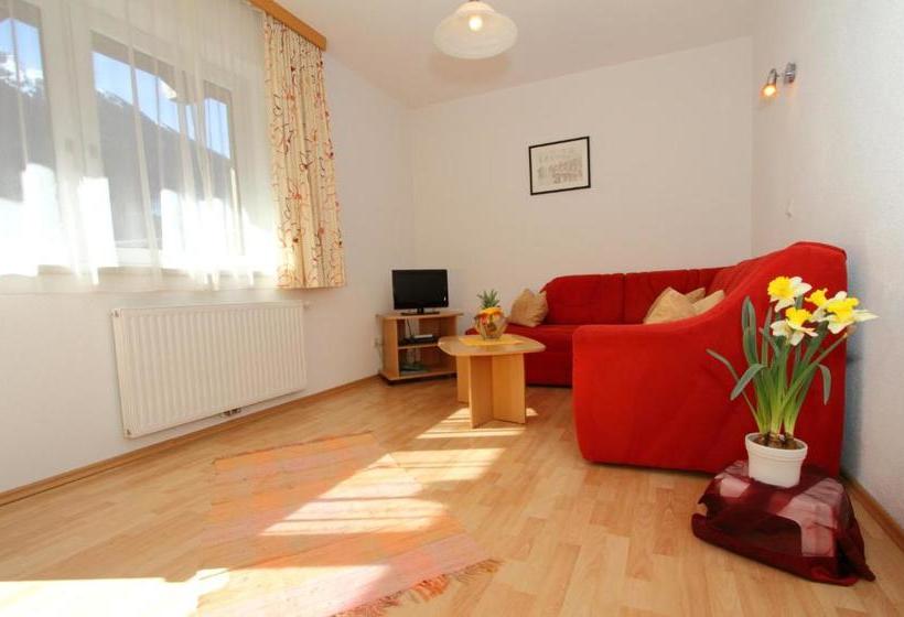 בית מלון כפרי Adlerhof