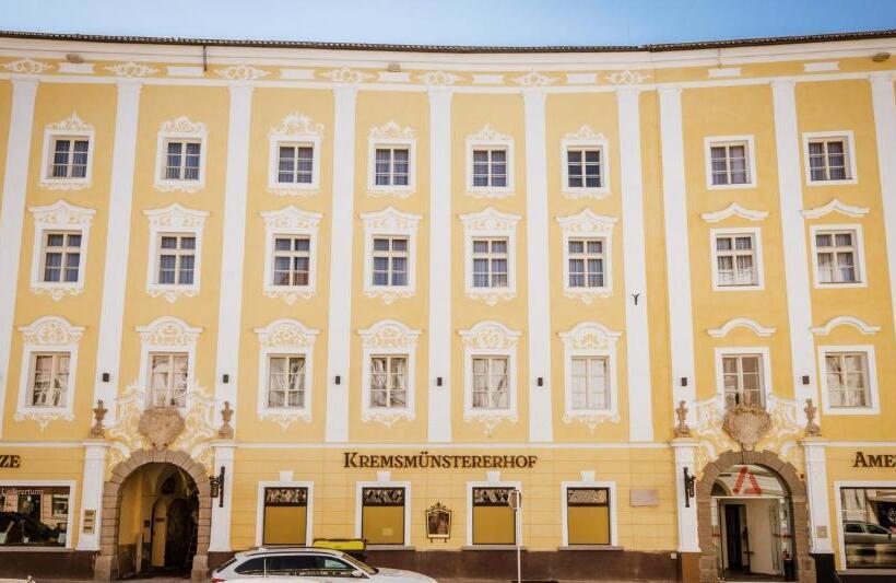 Отель Amedia Plaza Wels, Trademark Collection By Wyndham
