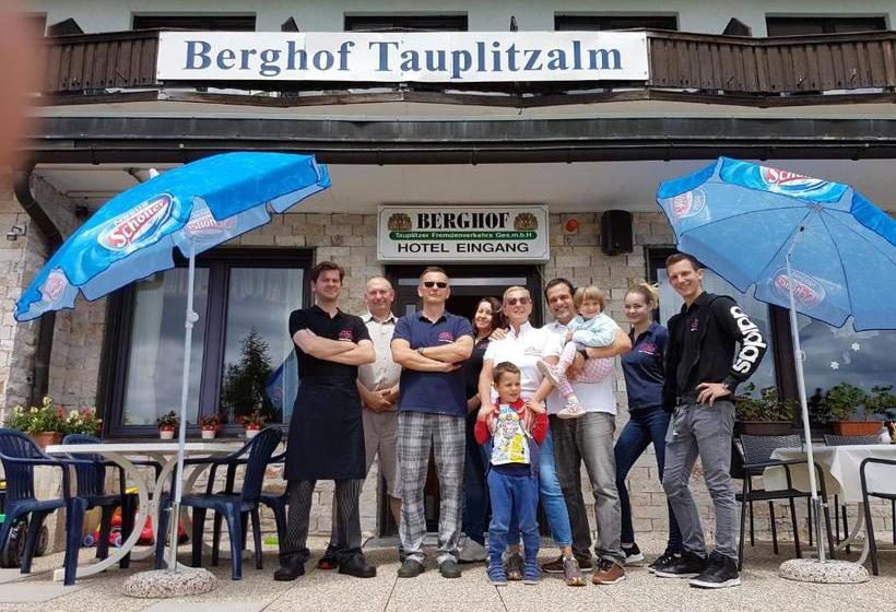 ホテル Berghof Tauplitzalm